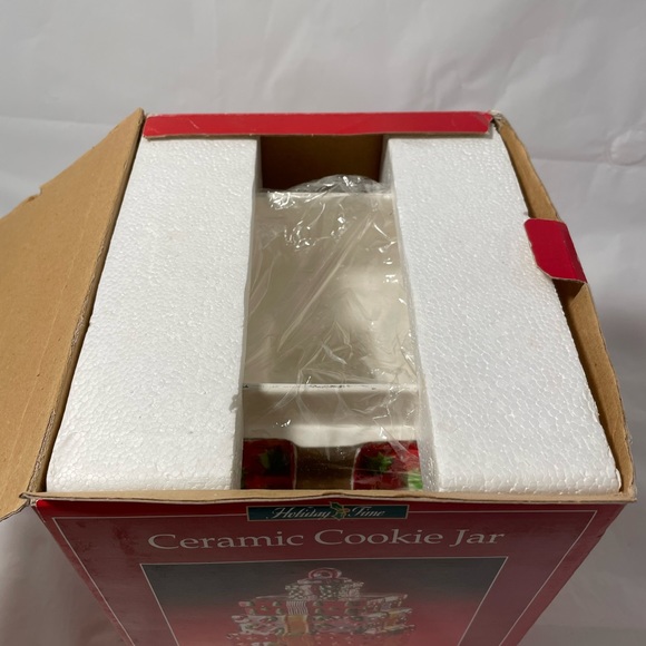 Ceramic Cookie Jar - Picture 13 of 13